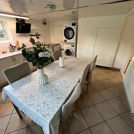 Casa De Rainer 8 *