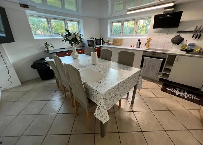 Casa De Rainer 8 *